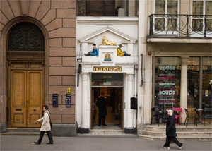 Twinings occupies the same location since 1706